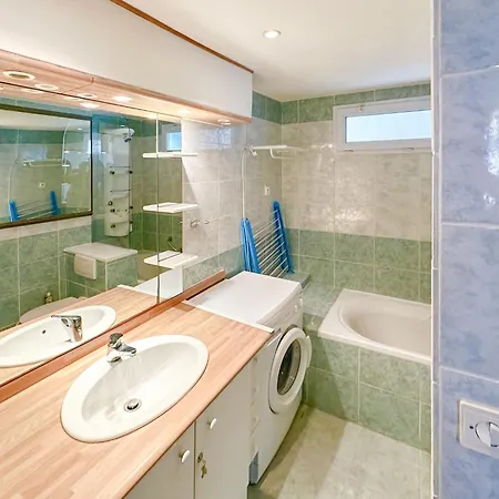 Apartment Spacieux En Centre-ville Des Sables - 6 Pers