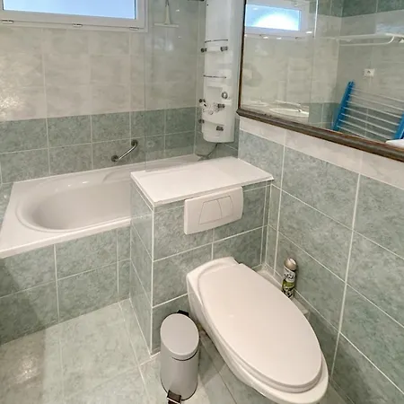 Spacieux En Centre-ville Des Sables - 6 Pers Apartment Les Sables-d'Olonne