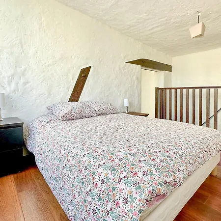 Apartment Spacieux En Centre-ville Des Sables - 6 Pers *