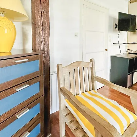 Spacieux En Centre-ville Des Sables - 6 Pers