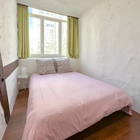 Appartement Spacieux En Centre-ville Des Sables - 6 Pers *