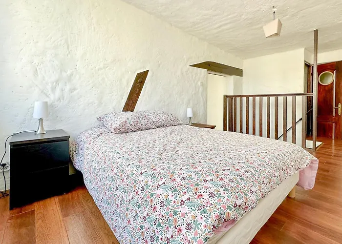 Apartament Spacieux En Centre-ville Des Sables - 6 Pers *